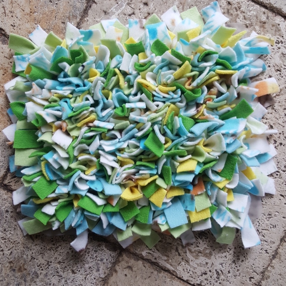 New Dog Snuffle Activity Treat Toy Mat
